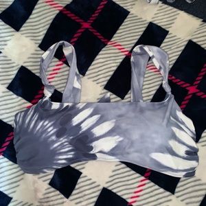 American Eagle scoop neck bikini top